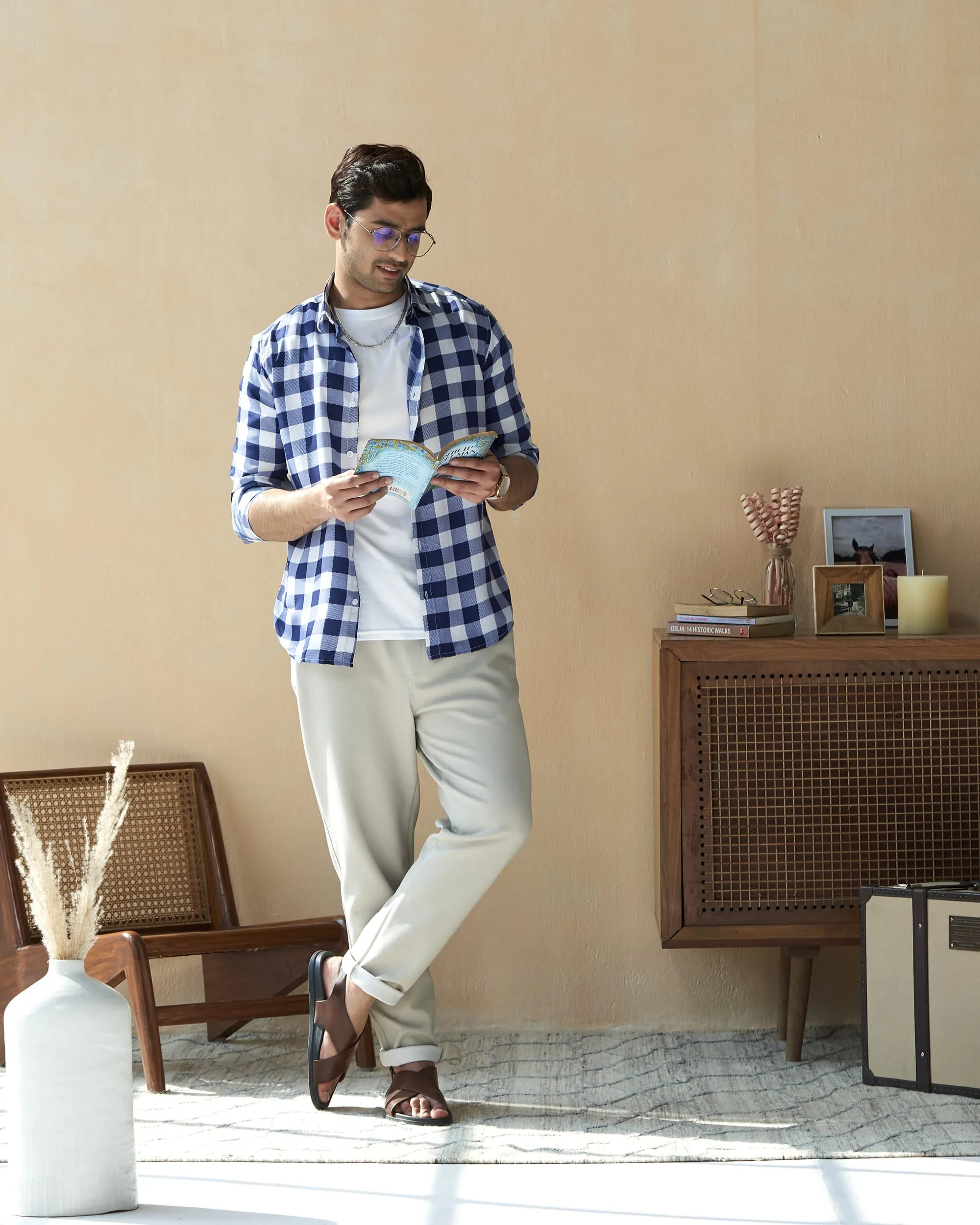 White Full Sleeve Crape Casual Printed Men’s Shirt